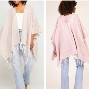 Gentle Fawn‎ Hermosa Kimona Ultra Soft Pink/White Poncho Shawl Wrap|One Size